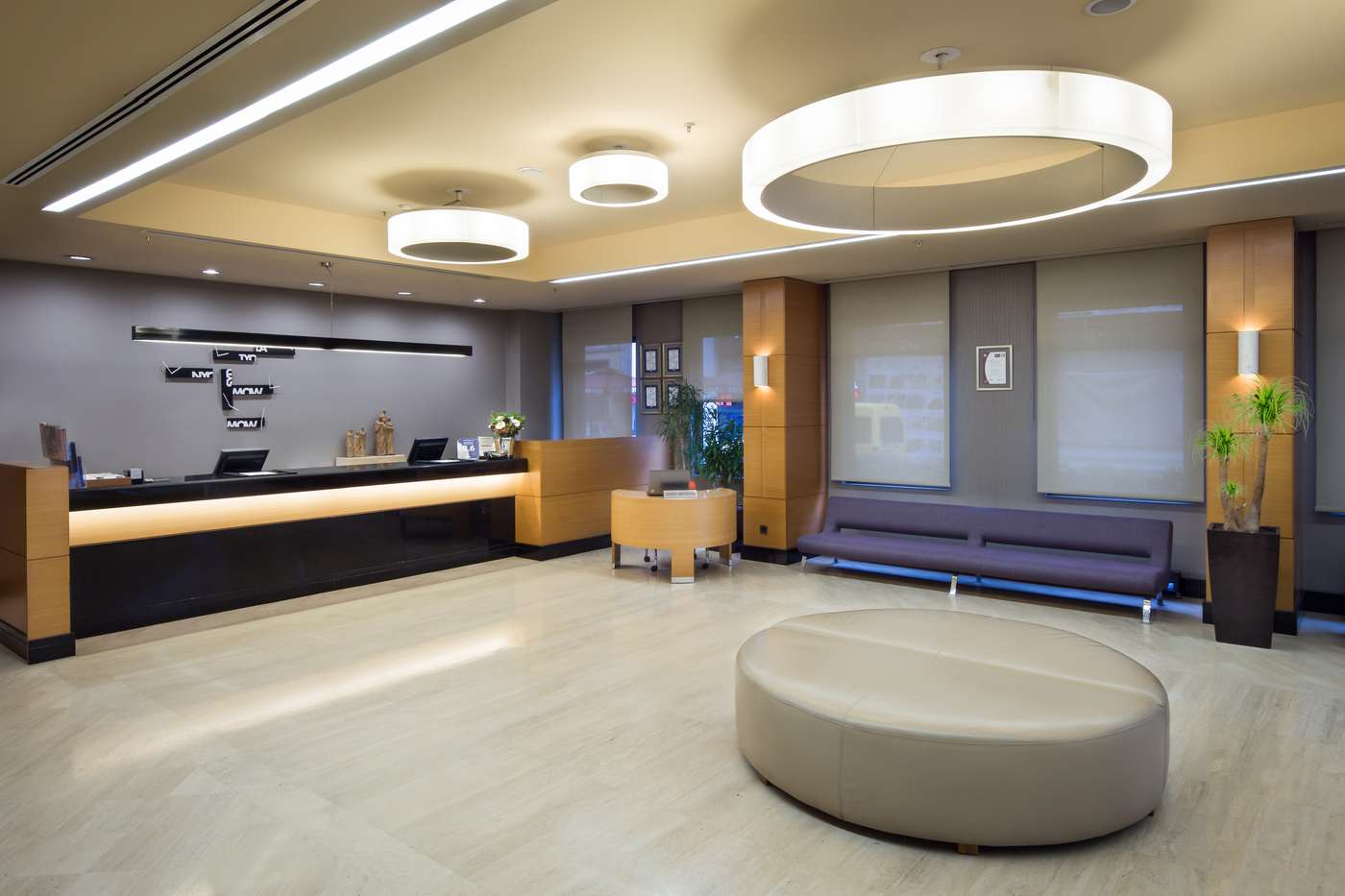 Midtown-Lobby-1