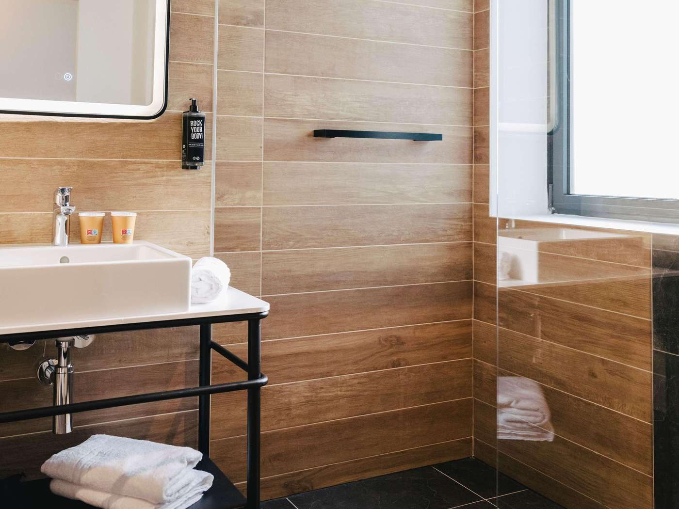 Ibis Rouen Centre Rive Droite Pasteur-France-Rouen-General view-10