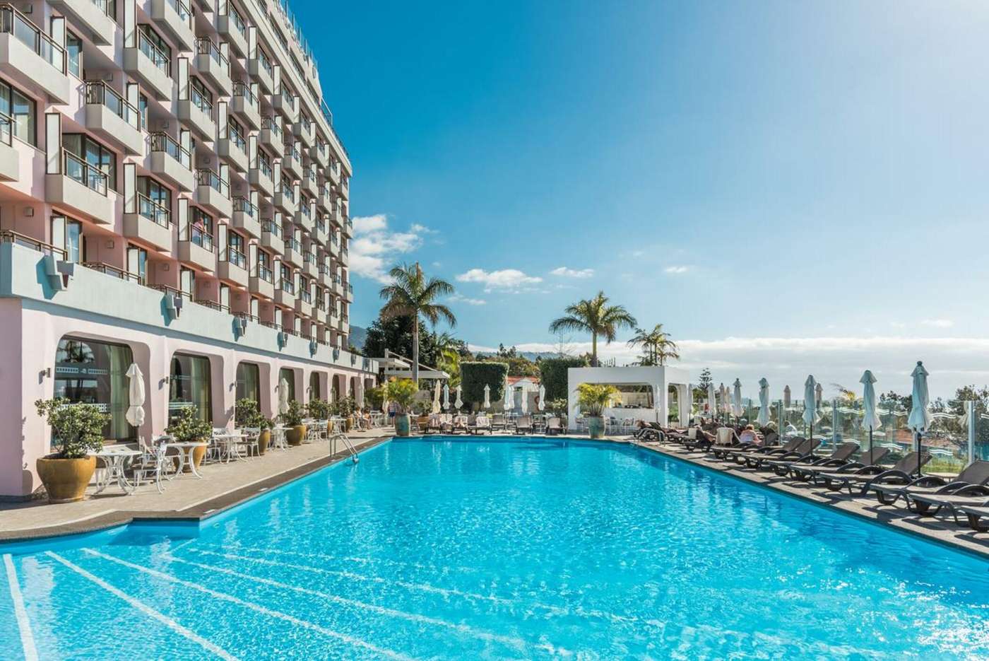 TUI-Blue-Gardens-Adults-Only-Savoy-Signature-Pool-1