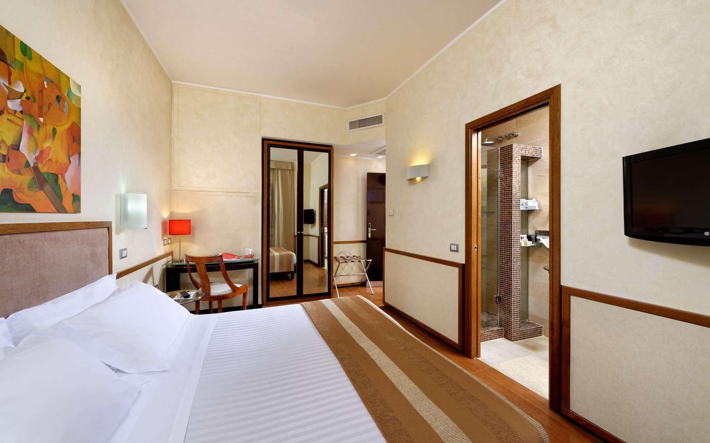 Best-Western-Hotel-Piccadilly-General-view-6