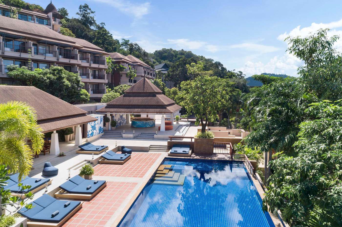 Avani-Ao-Nang-Cliff-Krabi-Resort--SHA-Extra---Pool-1