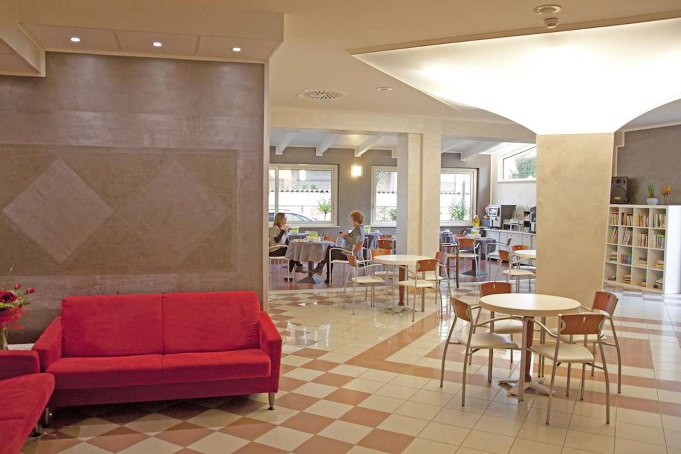 Prestige-Hotel-Bar-1