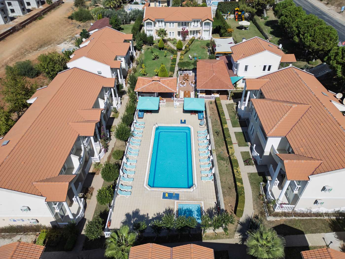 A Larimar Suites hotel