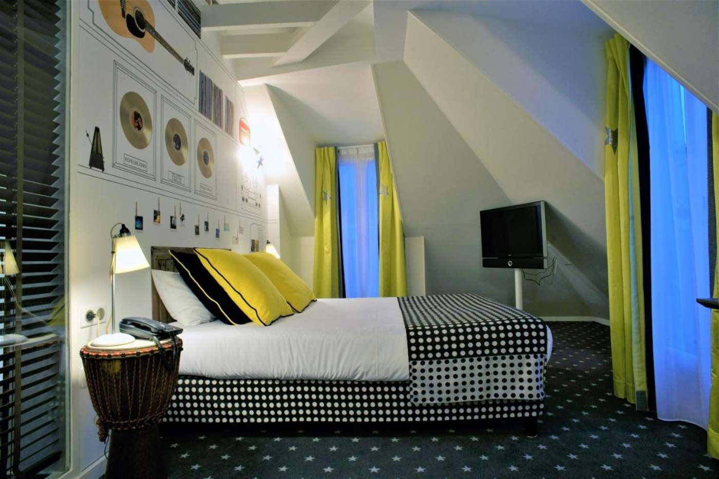 Triangle d'Or - France - PARIS - Room - 0