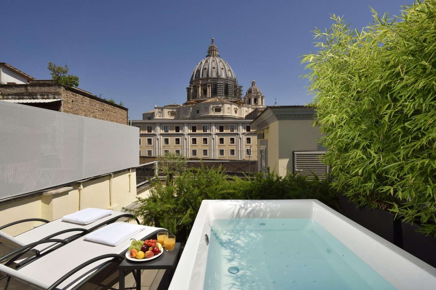 Le-Boutique-Hotel-Room-1