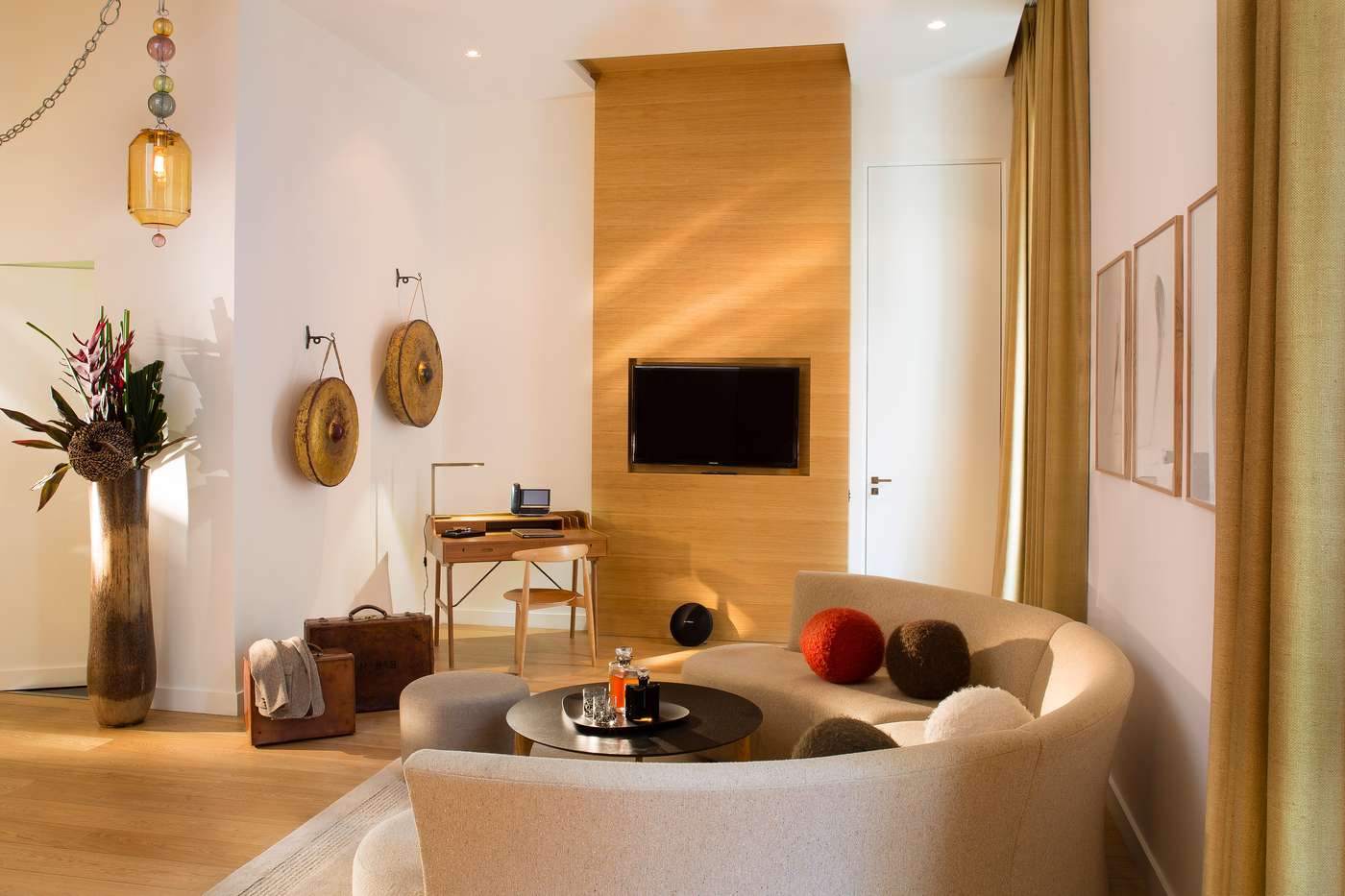 Marignan-Champs-Elysees-General-view-1