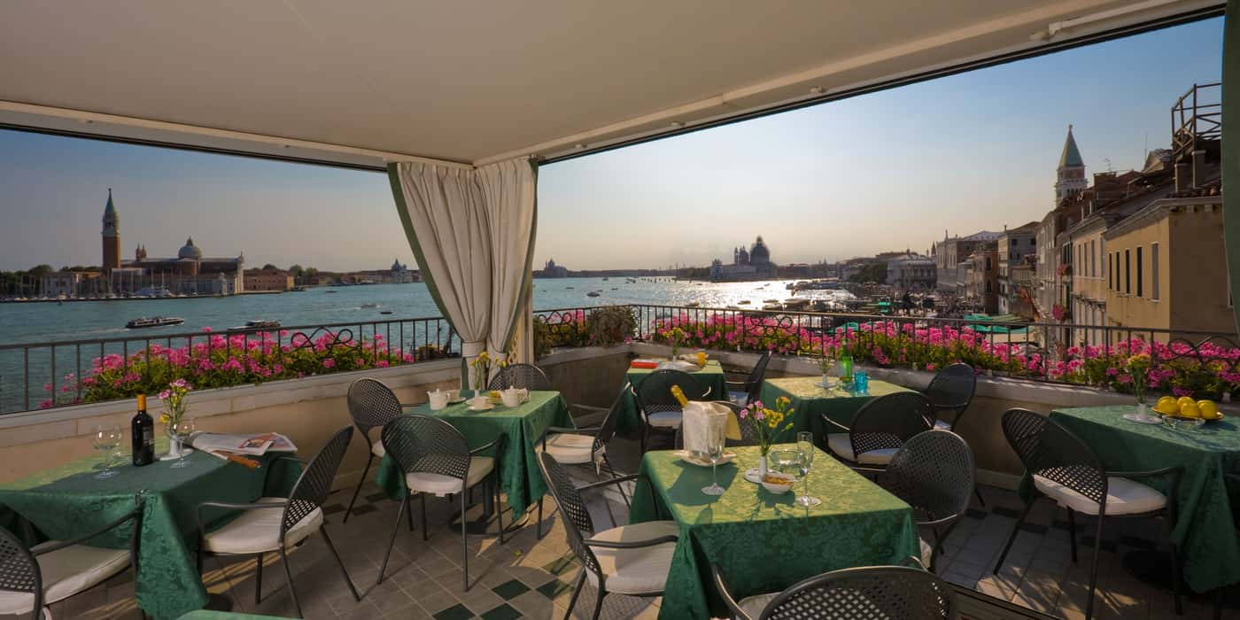 Hotel-Locanda-Vivaldi-Bar-1