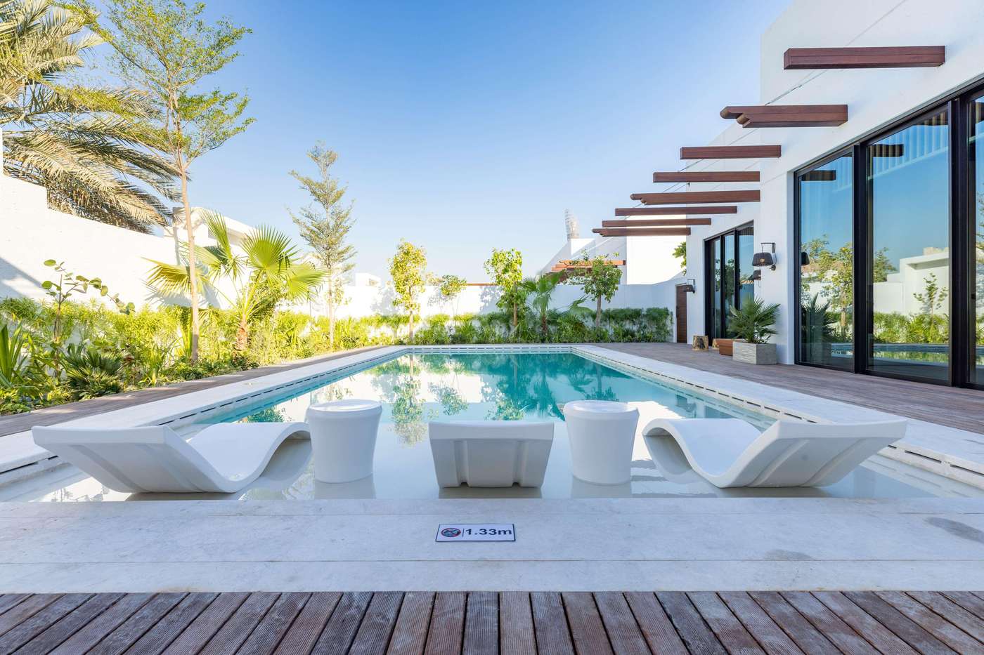 Maysan-Doha--LXR-Hotels---Resorts-Room-1