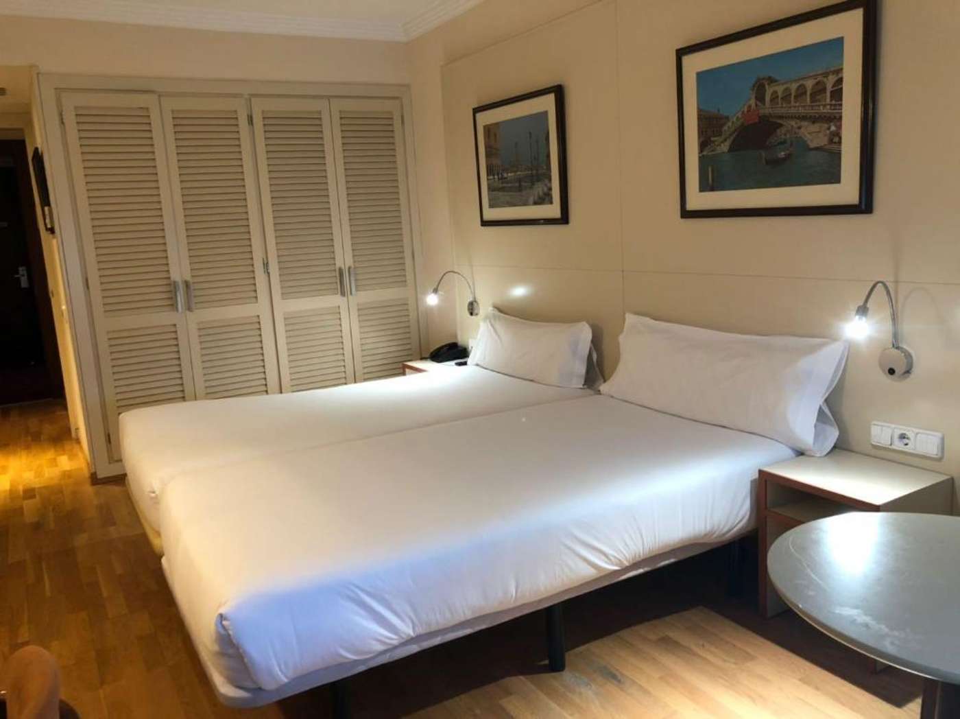 Hotel Urpi-Spain-SABADELL-Room-4