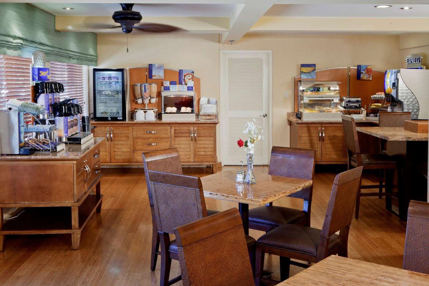 Holiday Inn Express & Suites La Jolla  - United States - LA JOLLA - Restaurant - 0