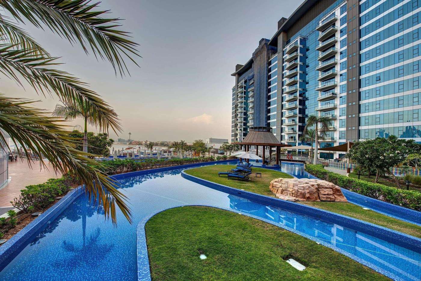 Dukes-The-Palm--a-Royal-Hideaway-Hotel-Beach-1