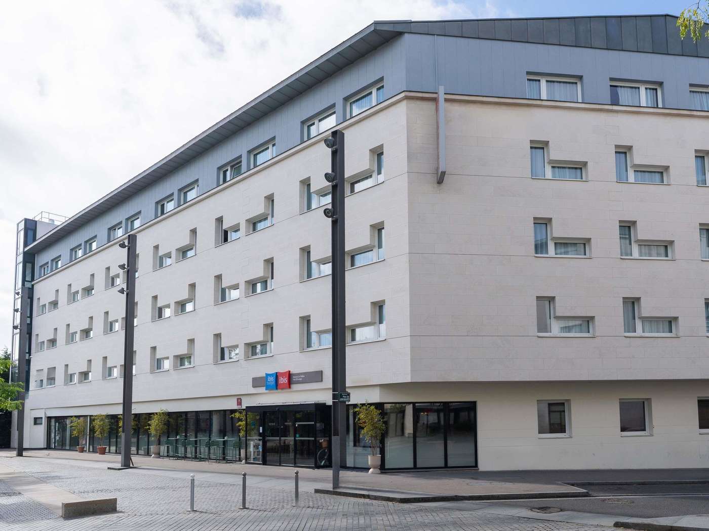 Ibis-Marne-la-Vallee-Val-d-Europe-General-view-1