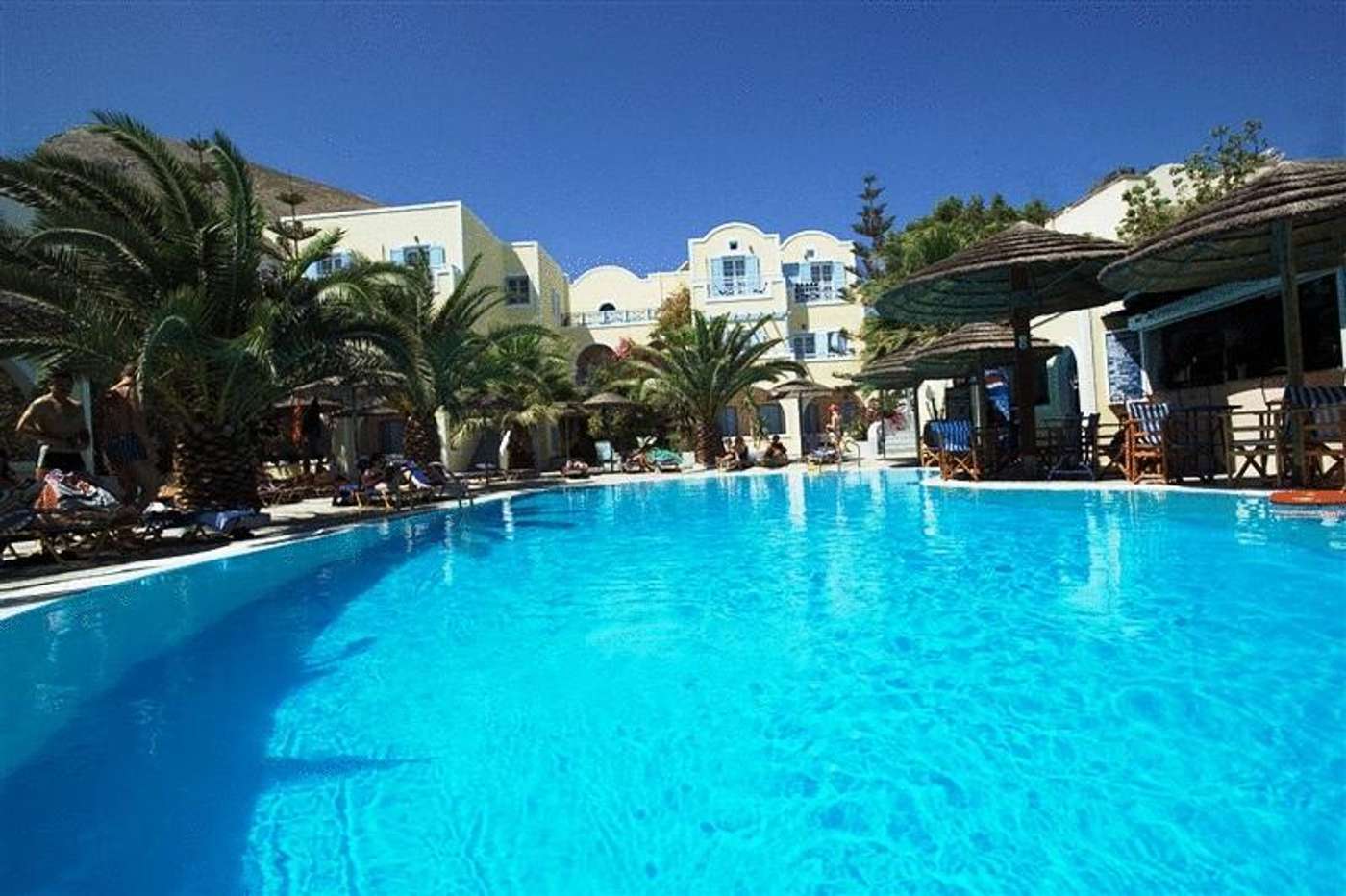 Zephyros Hotel in Santorini, Greece