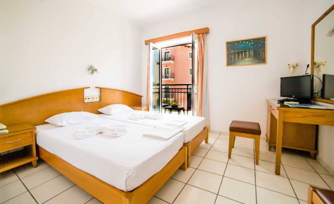 Astali-Room-6
