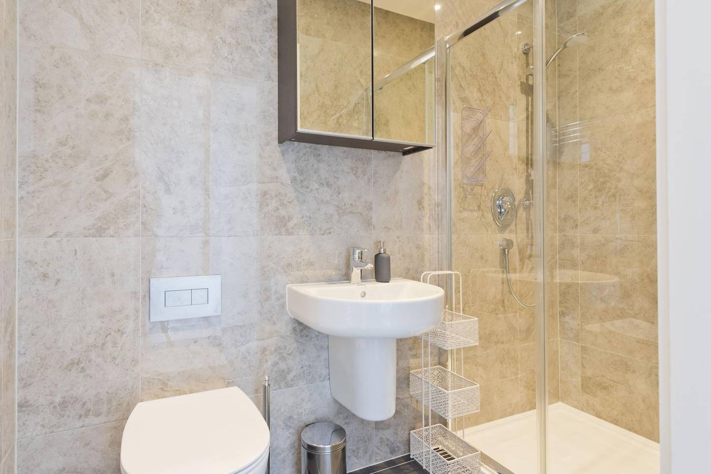 Henrietta-Suites-City-Centre-Room-62