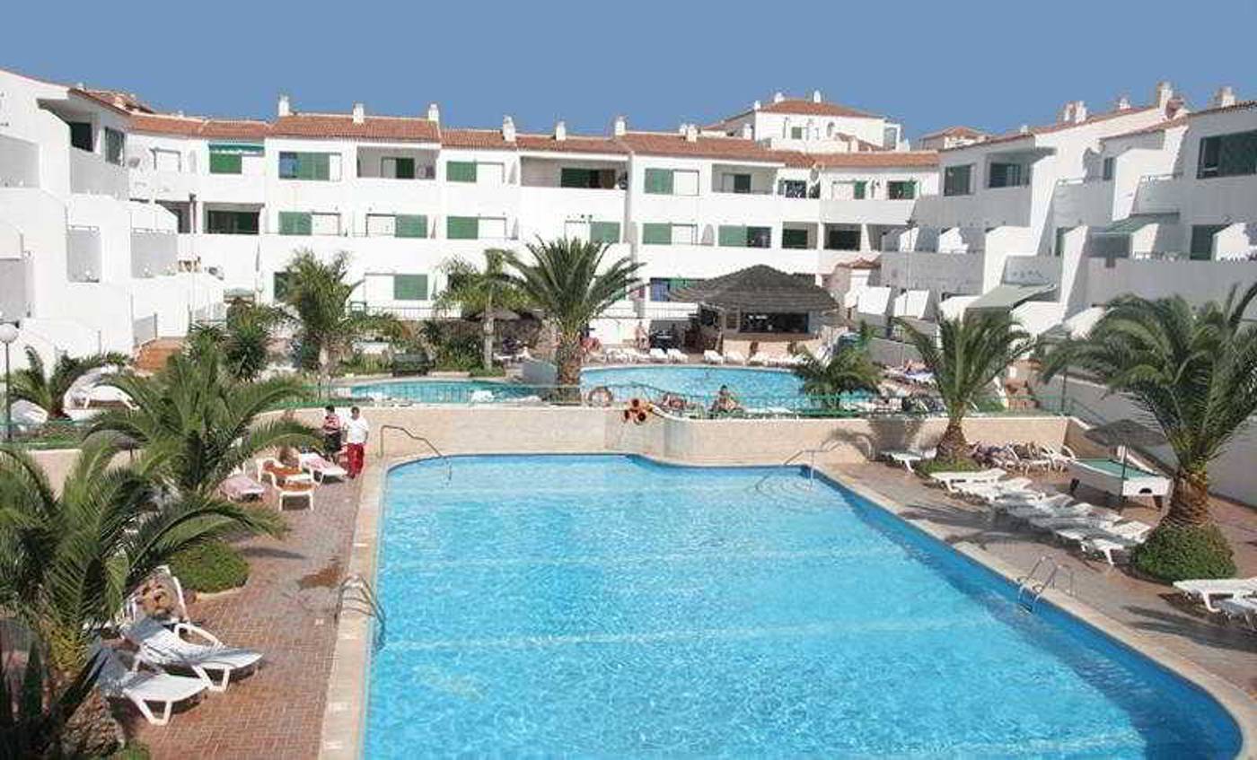 Alondras-Park-Pool-3