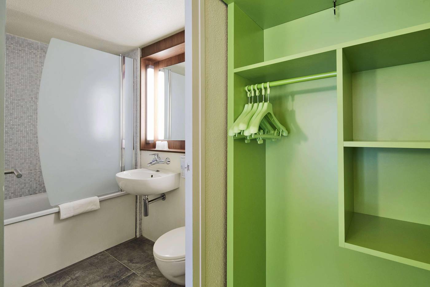 Kyriad-Sannois---Ermont-Room-24