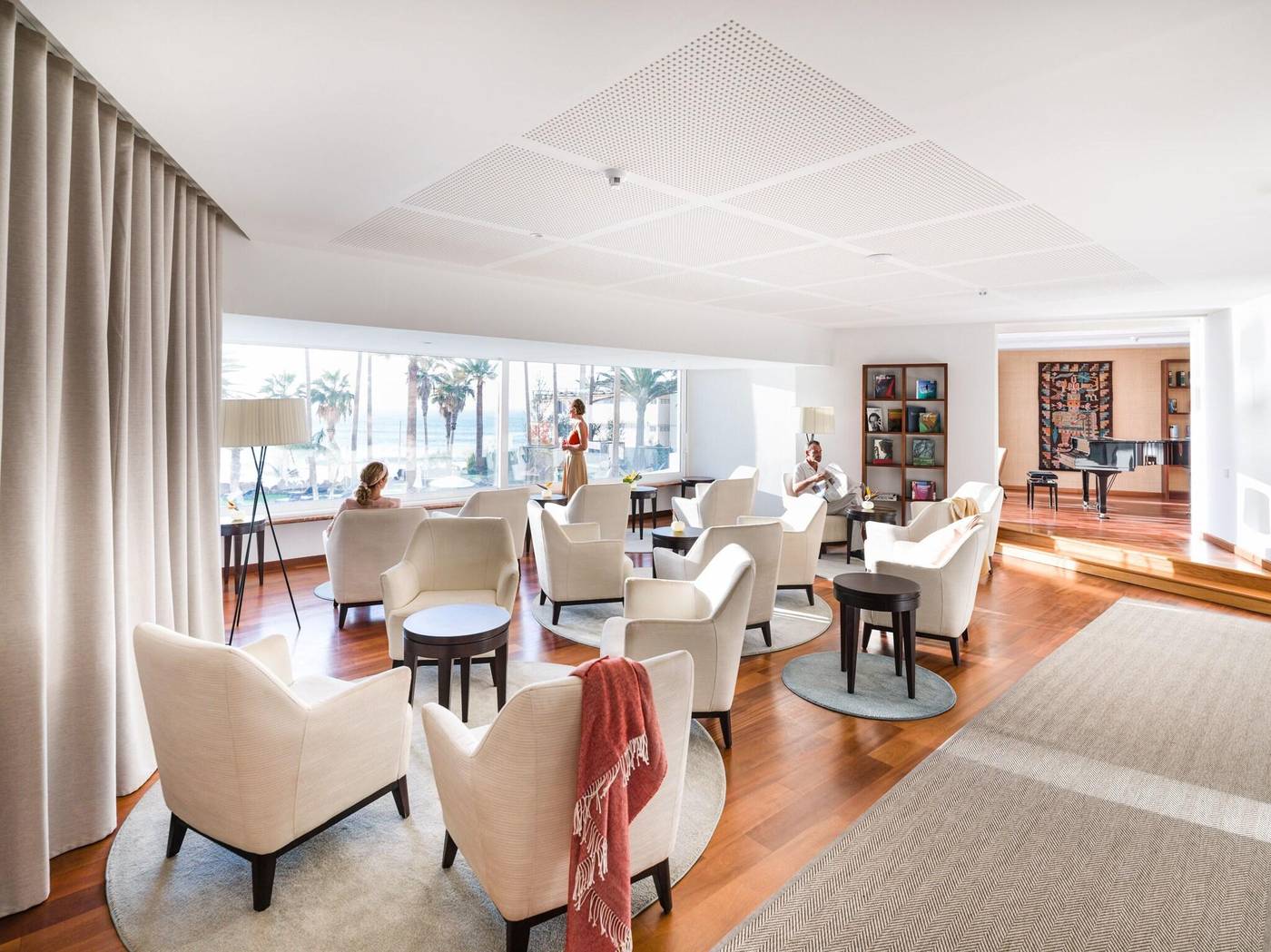 Oceano-Vitality-Hotel---Medical-Spa-Lobby-42