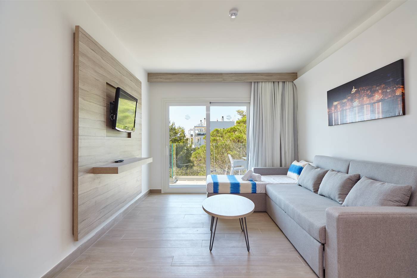 Sol-Bahia-Ibiza-Suites-Room-32