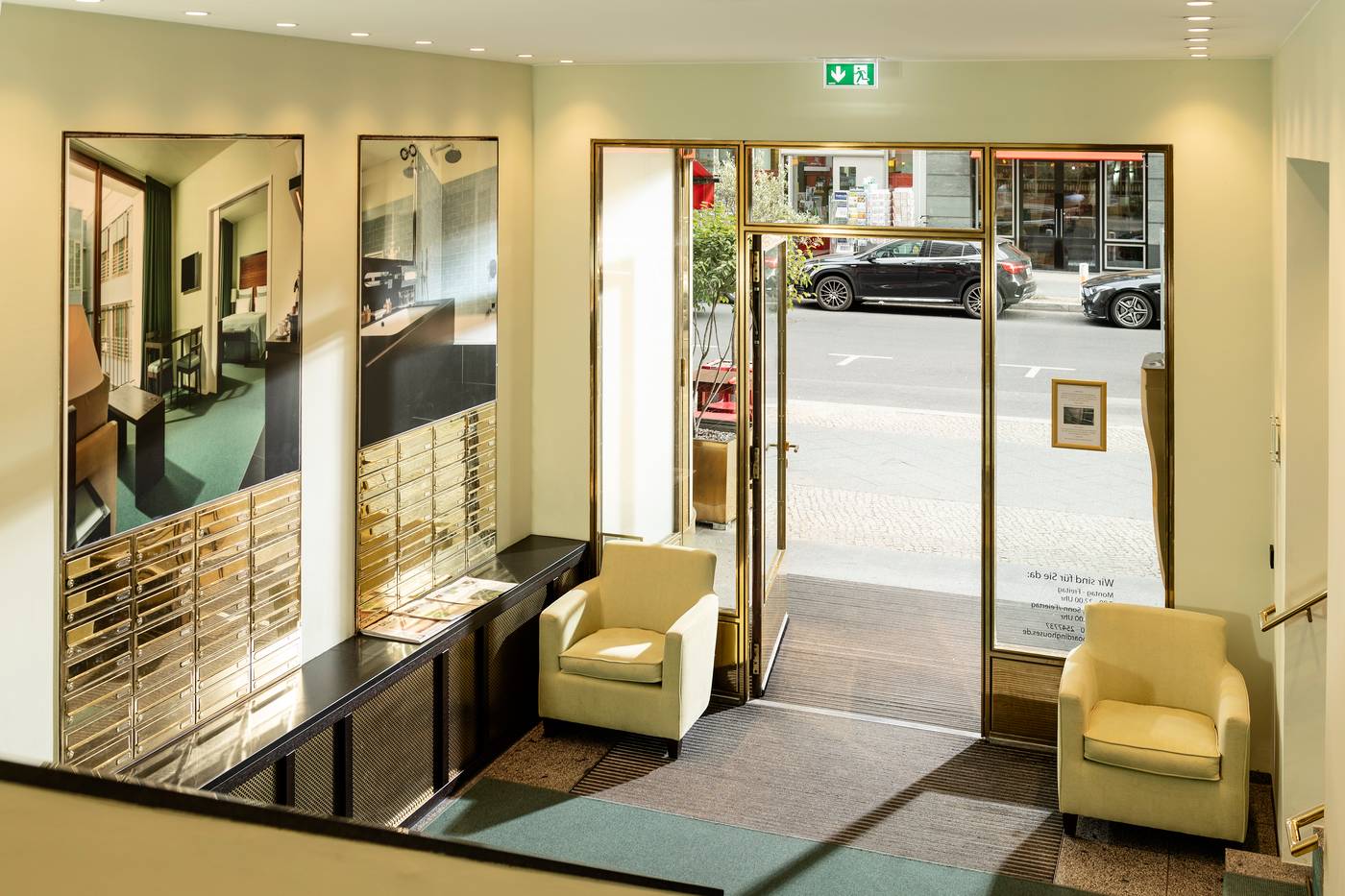 Clipper-Boardinghouse-Berlin-Gendarmenmarkt-Lobby-4