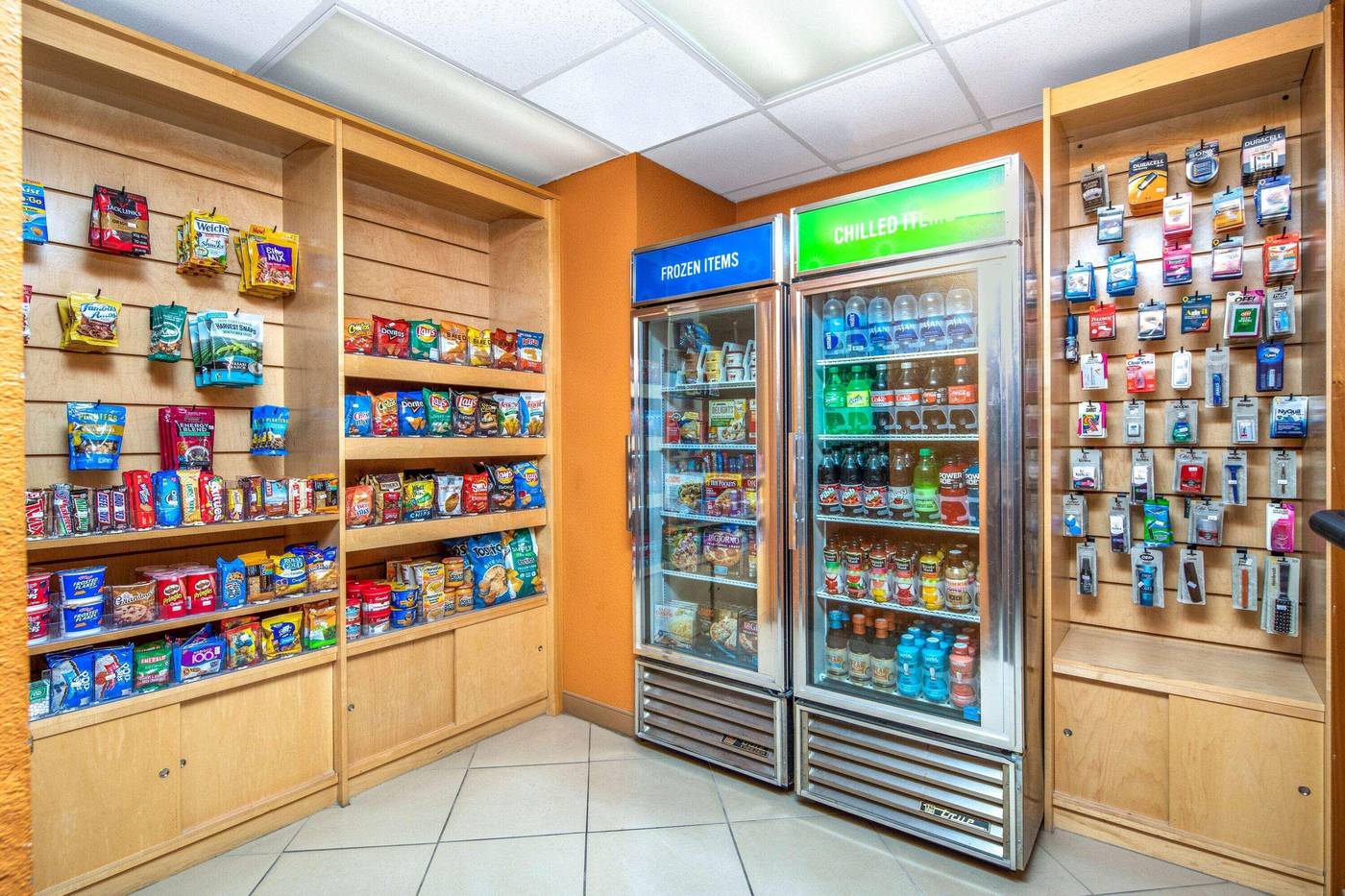 La Quinta Inn & Suites Atlanta Ballpark Galleria-United States-ATLANTA-General view-8