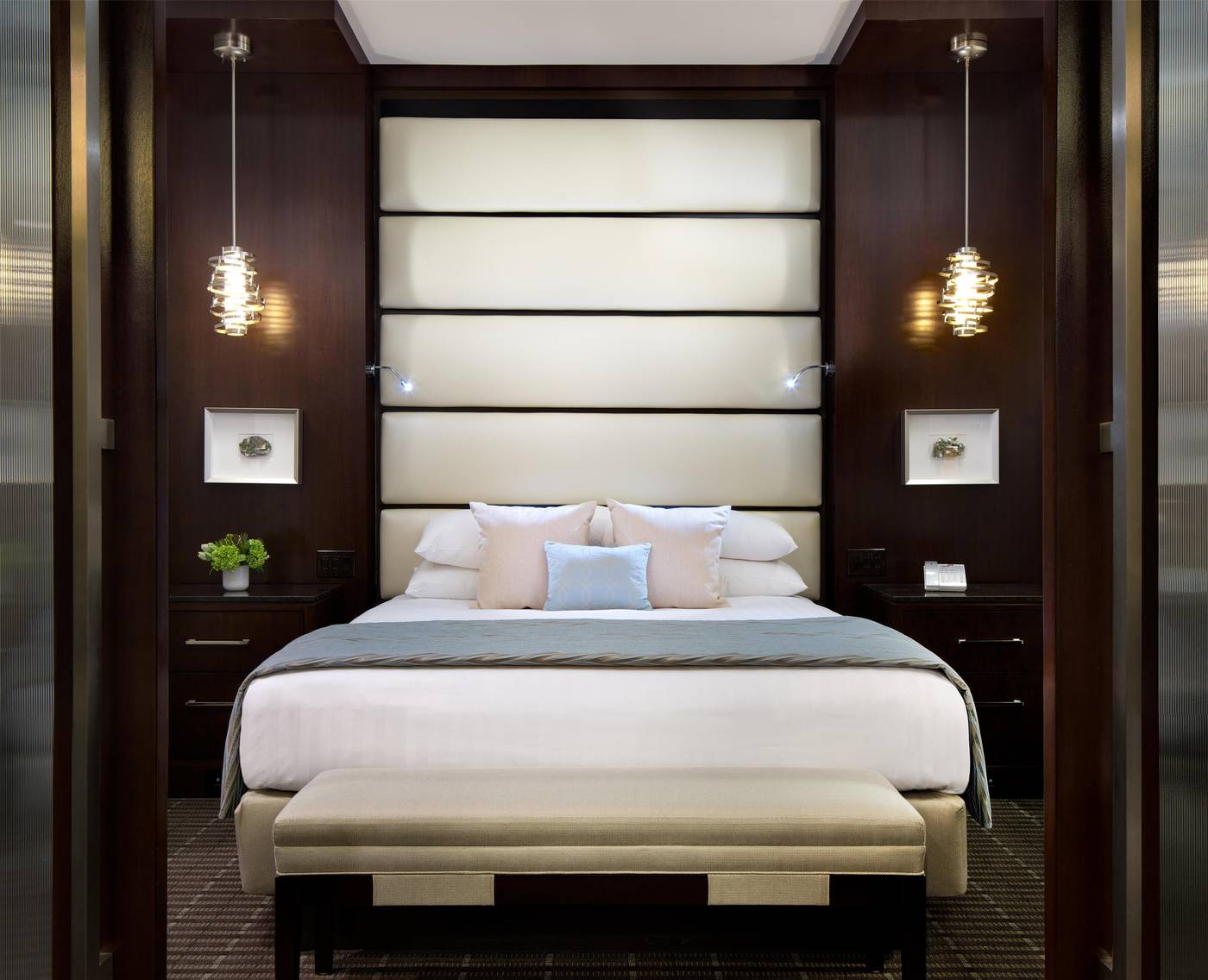 Hyatt-Regency-Boston-Room-33