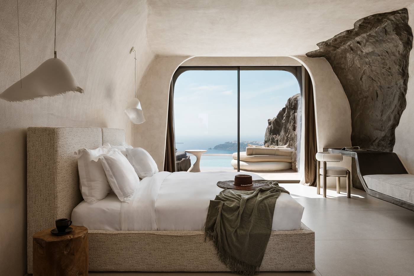 One-Of-One-Hotel-Room-11