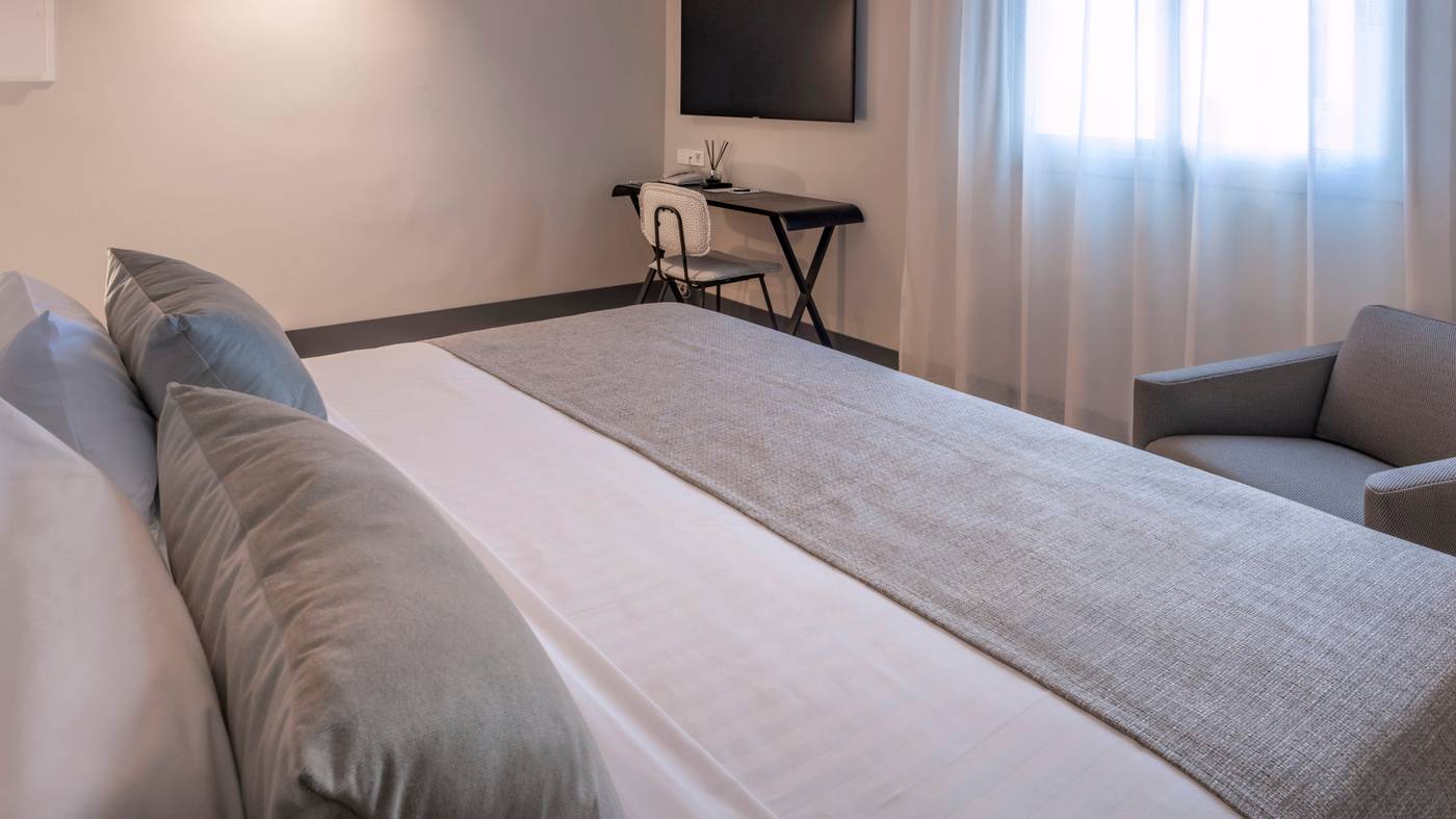 Bel-Air-Hotel-Room-20