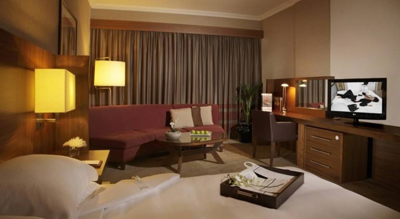 Jumeira-Rotana-General-view-35
