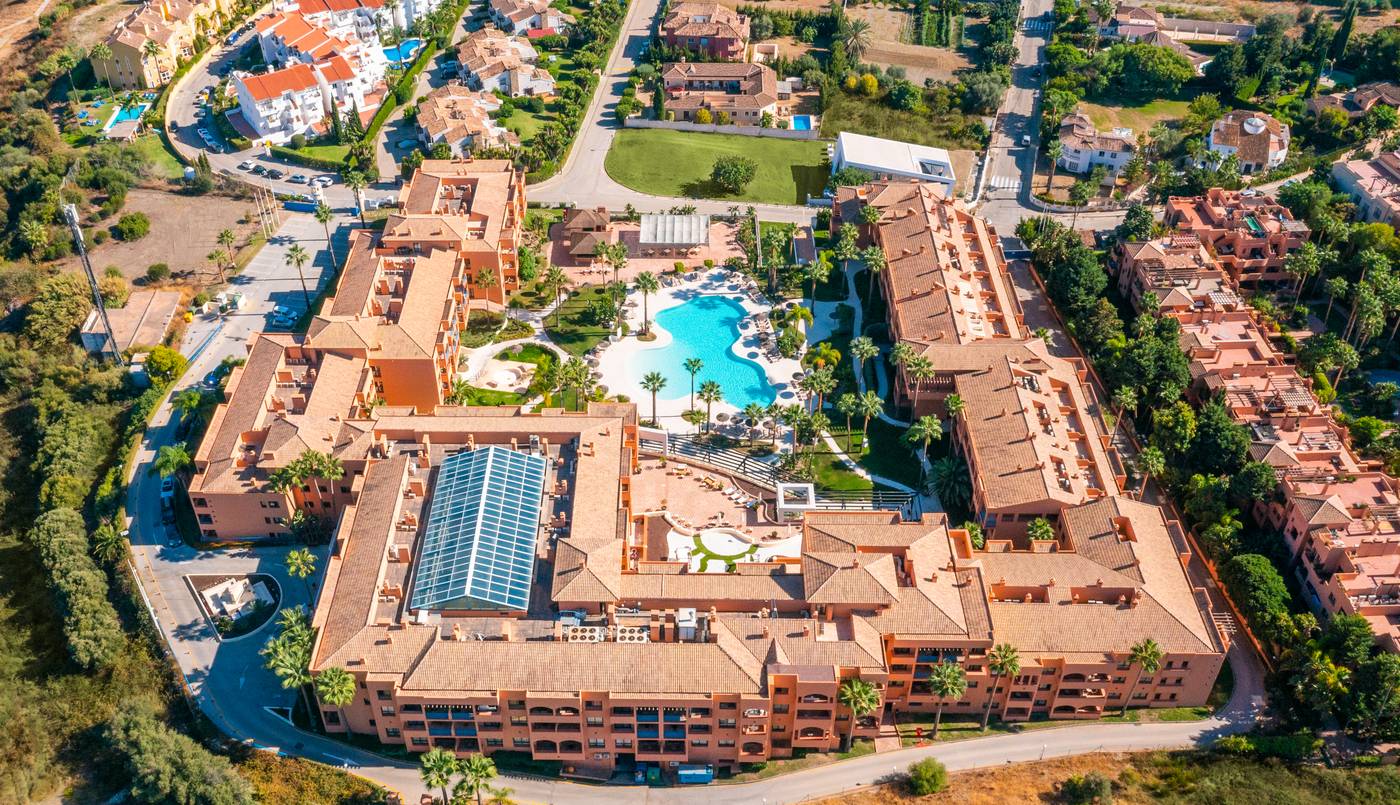 Hotel-OH-Nice-Caledonia-Pool-5