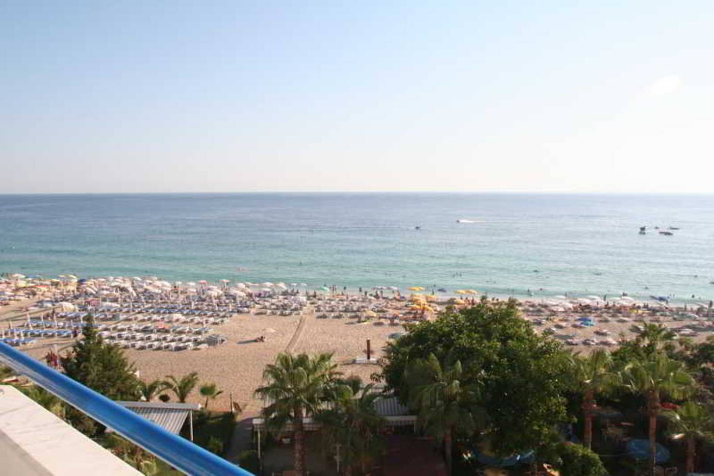 Elysee-Beach-Beach-18