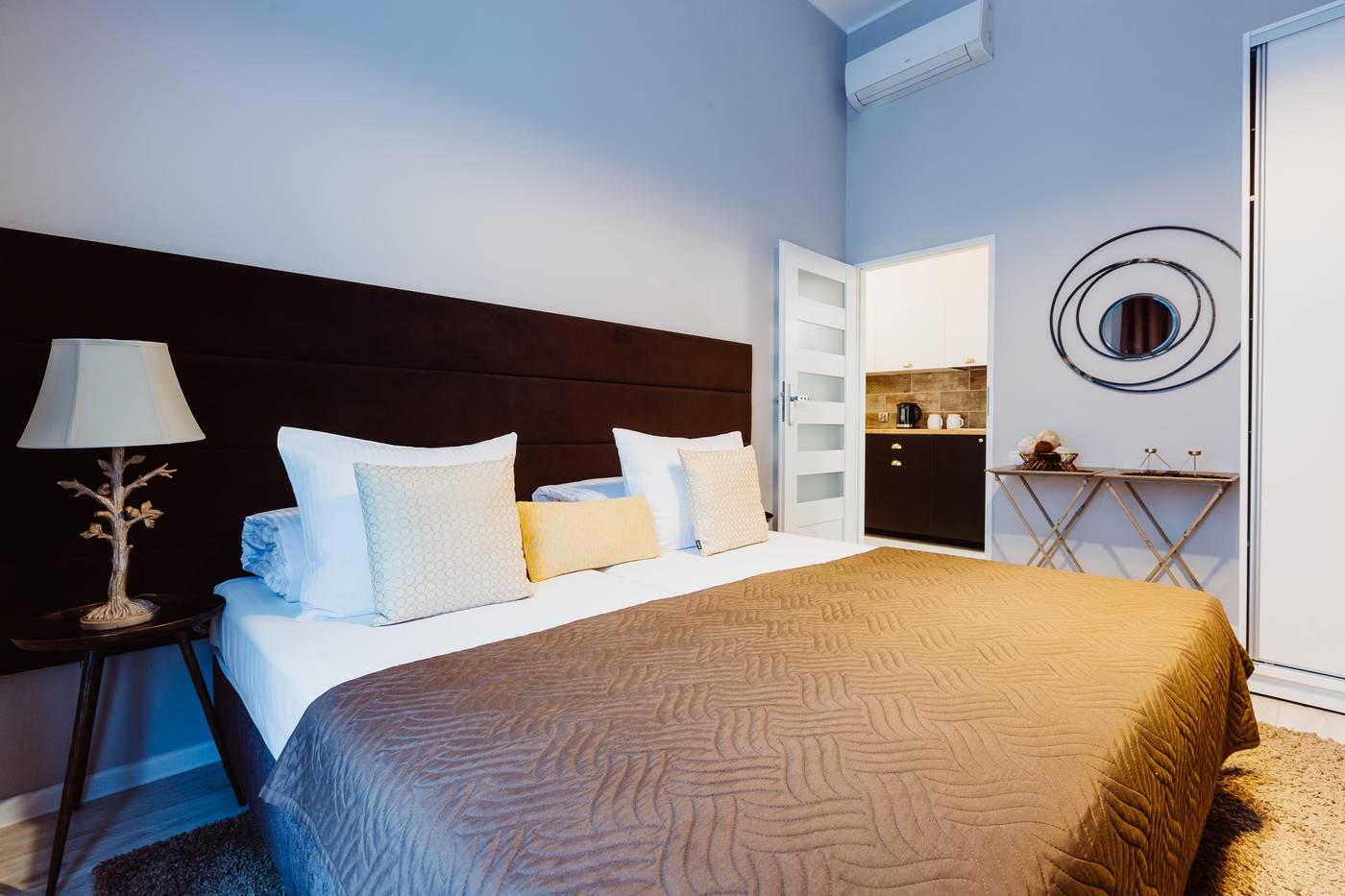 Z14-Boutique-Residence---Krakow-Old-Town-Room-20