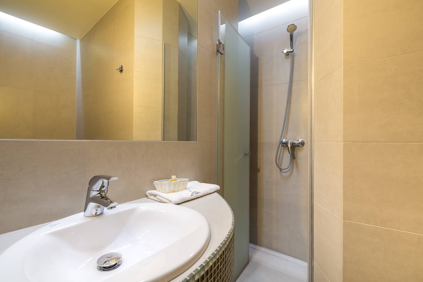 Wit-Stwosz-Hotel-Room-21