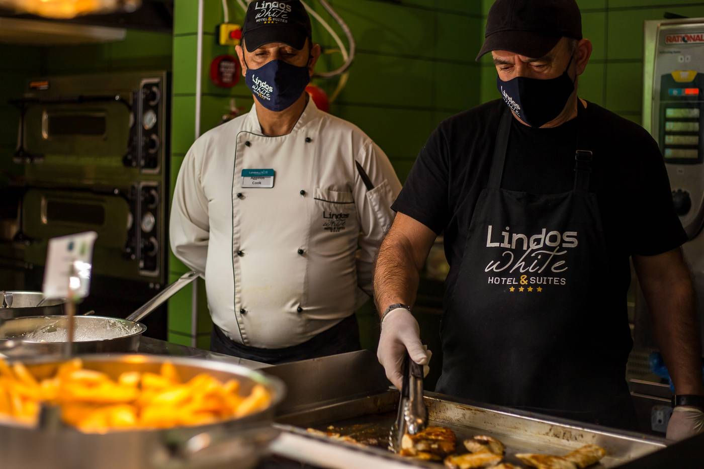 Lindos-White-Hotel---Suites-Restaurant-62