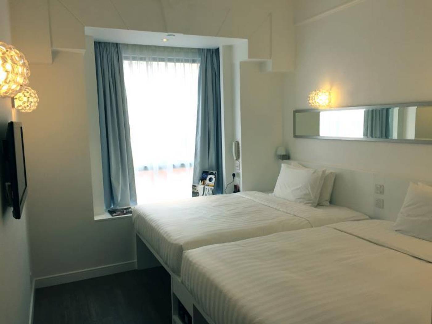 The Charterhouse Causeway Bay-Hong Kong – China-HONG KONG-Room-7