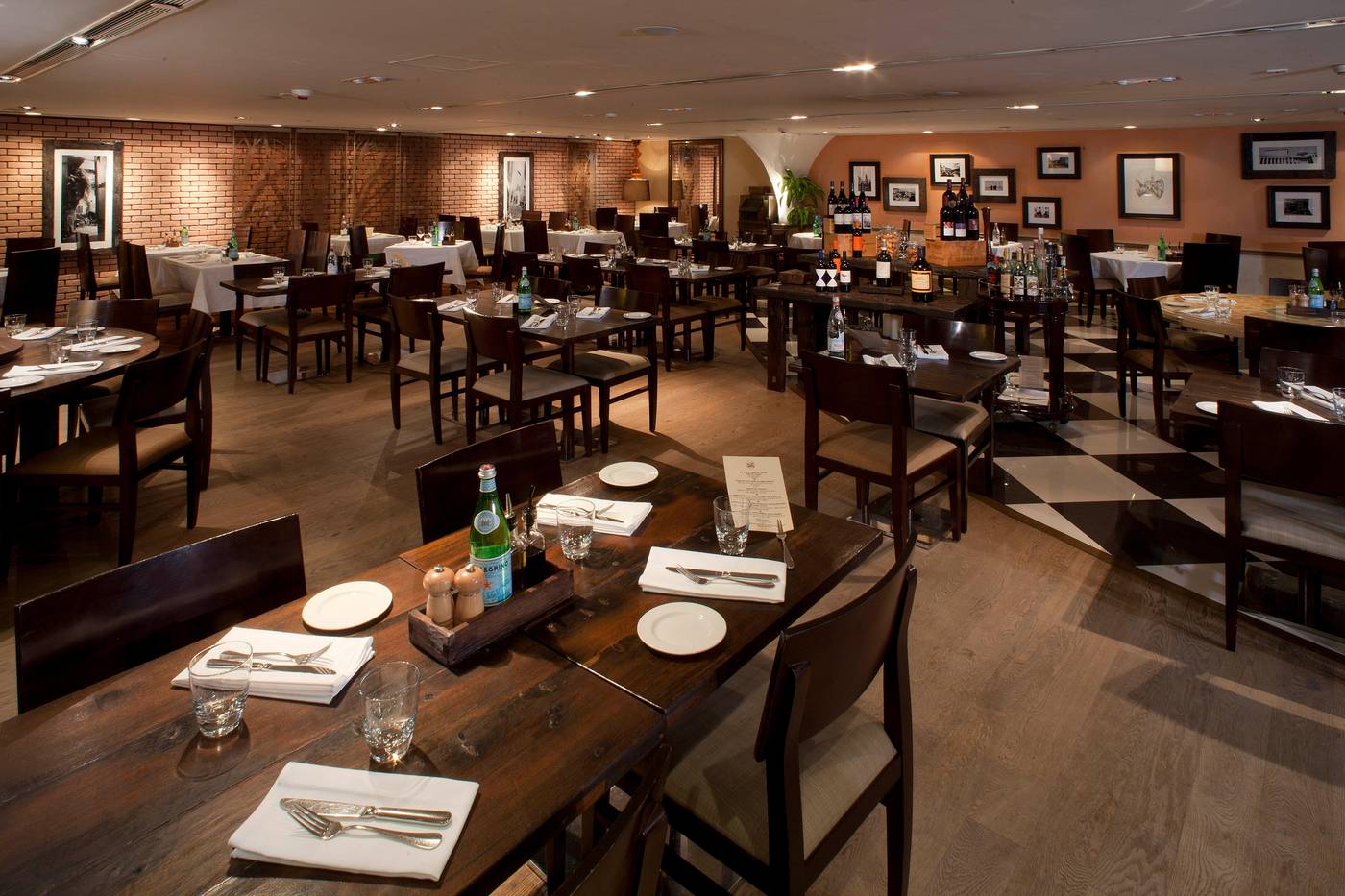 Holiday-Inn-Golden-Mile-Hong-Kong-Restaurant-46