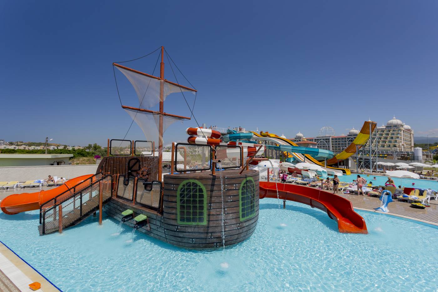 Senza-The-Inn-Resort---Spa-Pool-75