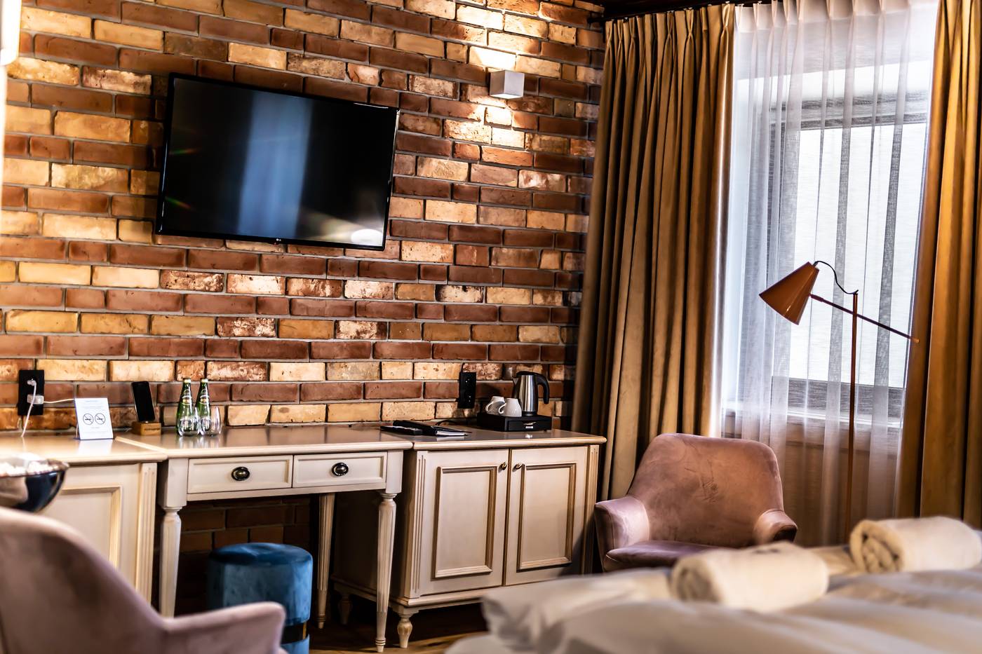 Hotel-Rubinstein-Room-21