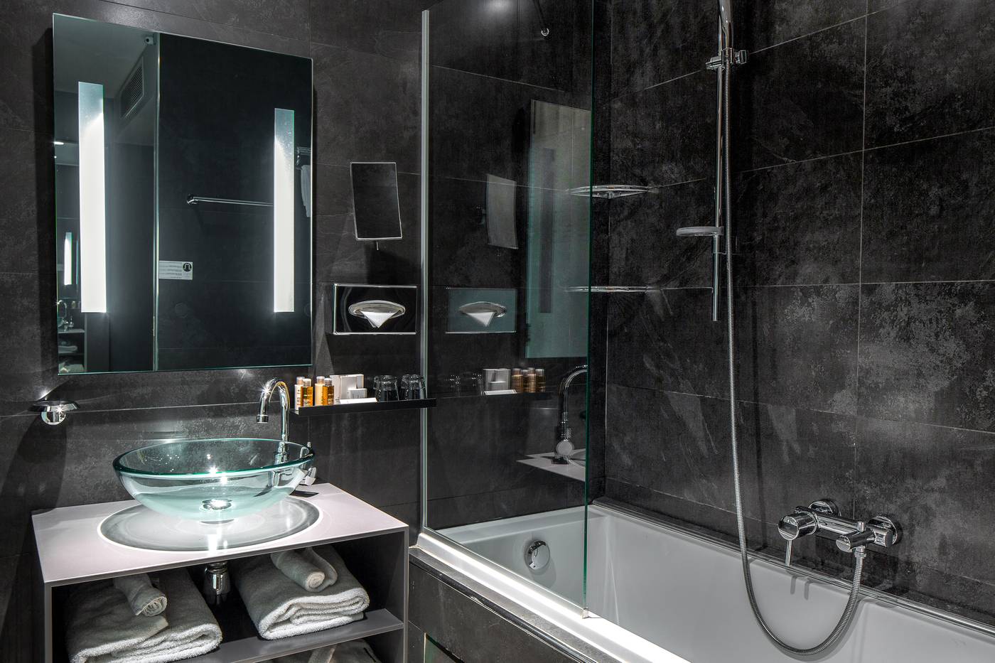 Lyric-Hotel-Paris-Room-18