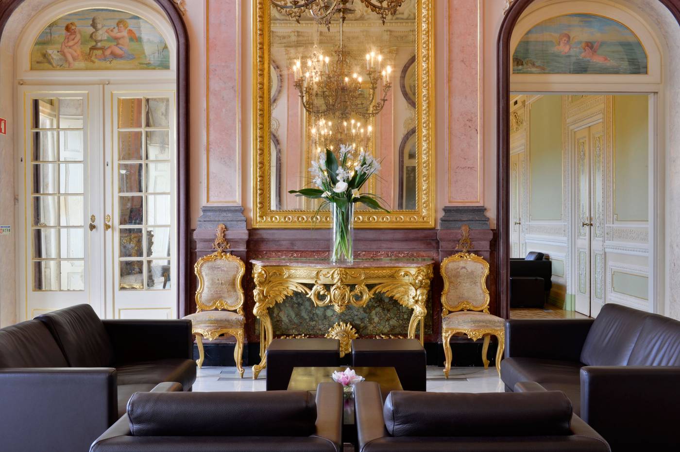 Pousada-Palacio-de-Estoi-Lobby-40