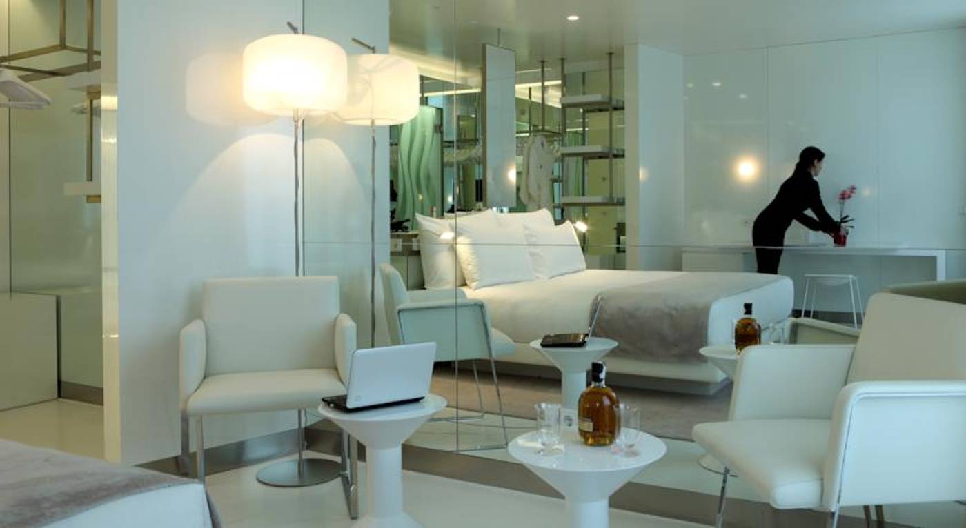 The Mirror Barcelona