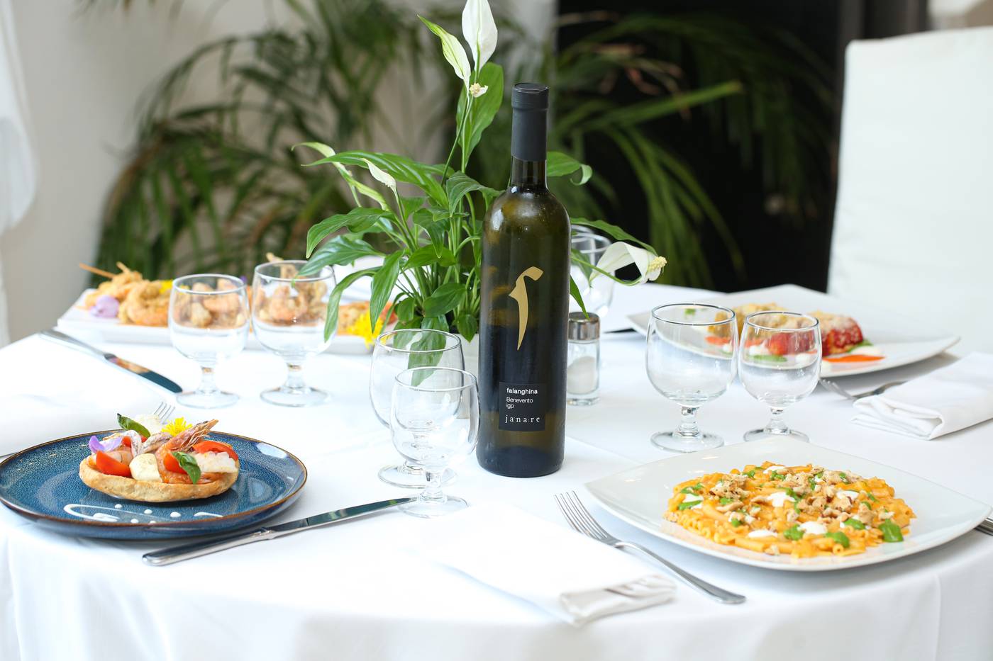 Hotel-Royal-Hills-Restaurant-16