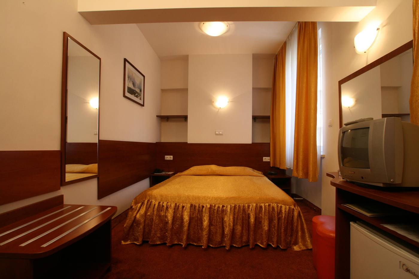 Slavyanska Beseda-Bulgaria-SOFIA-Room-6