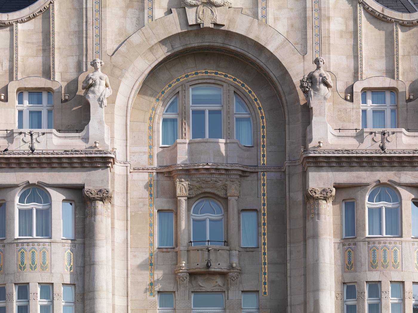 Four-Seasons-Hotel-Budapest-General-view-4