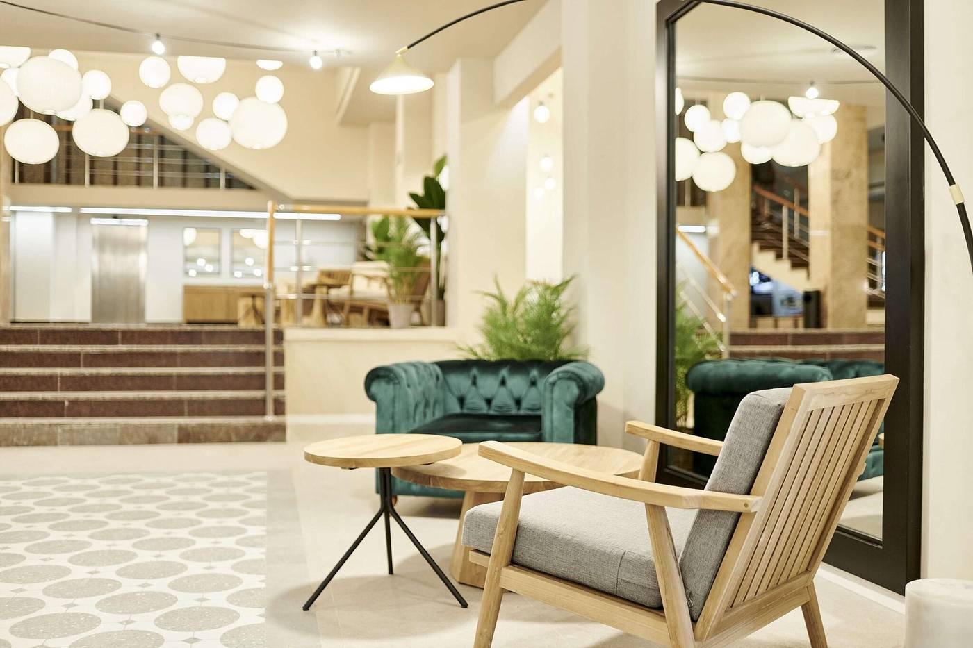 tent-Torremolinos-Lobby-37