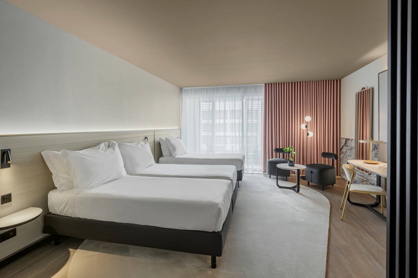 Azoris-Royal-Garden-Leisure---Conference-Hotel-Room-24