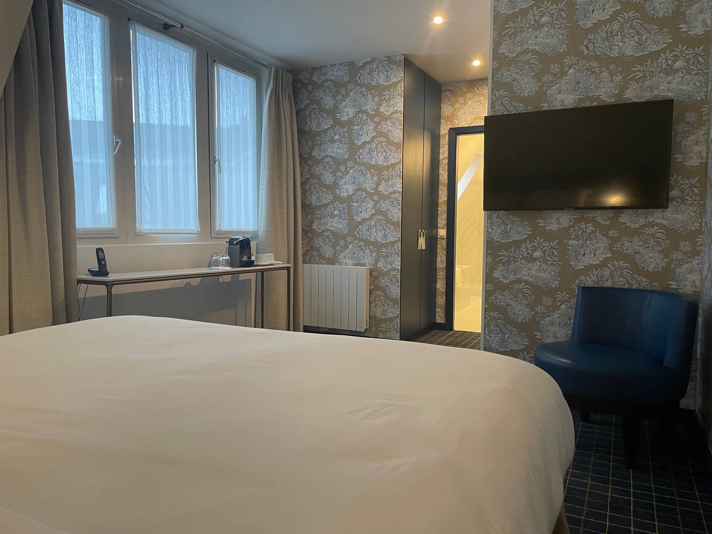 Pergolese-Paris-Room-12