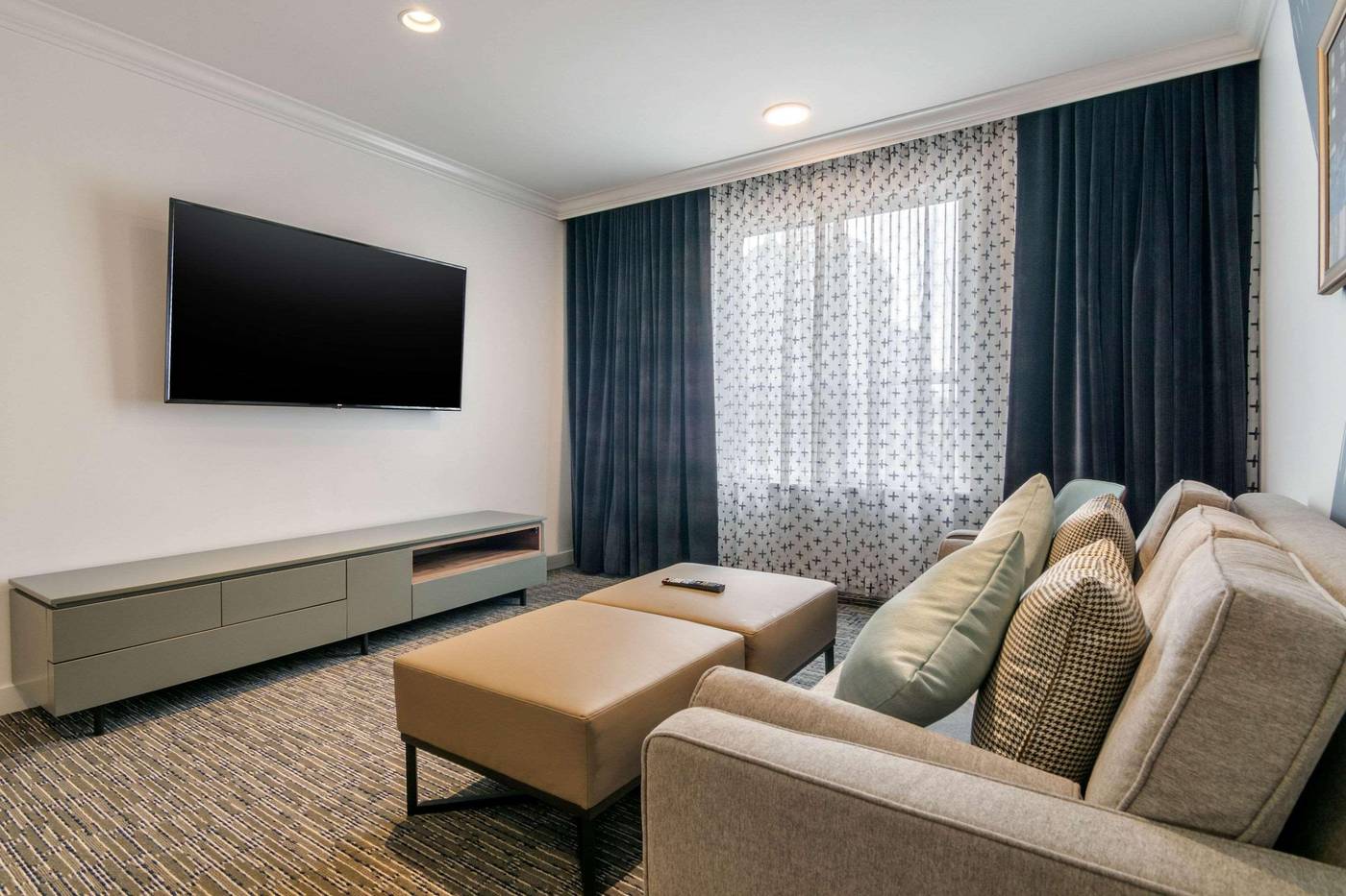 Hotel-Belmont-Vancouver-MGallery-Room-47