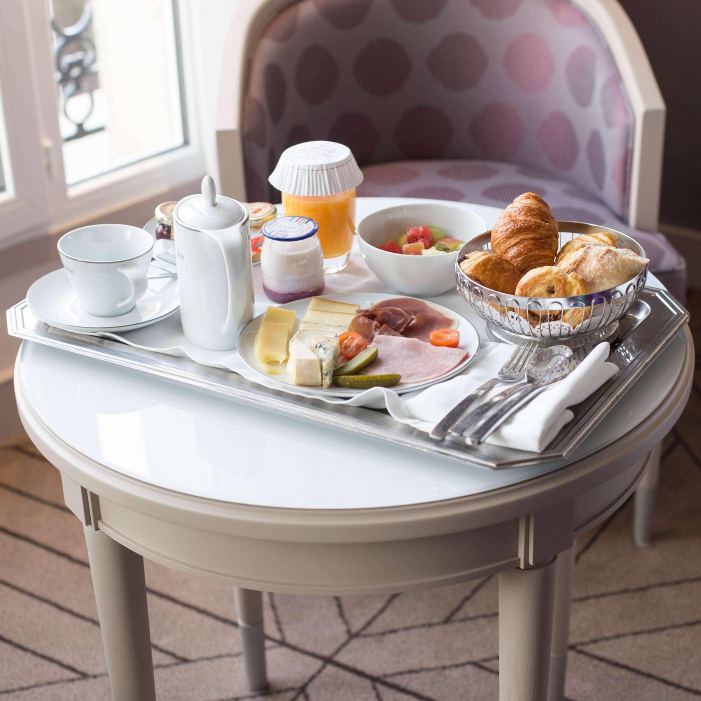 Rochester-Champs-Elysees-Room-52