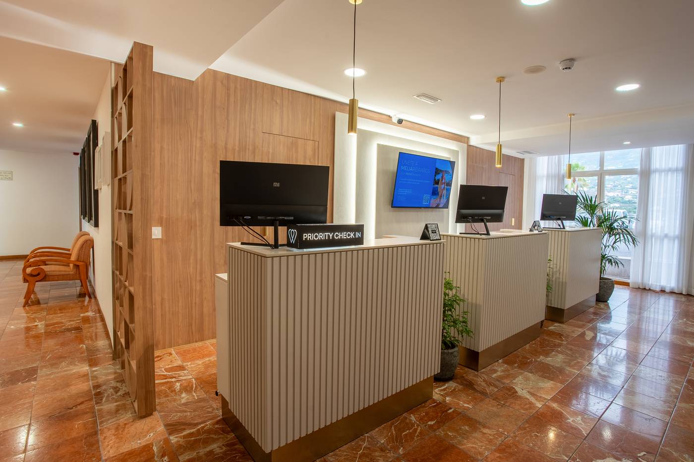 Hotel-Las-Aguilas-Tenerife-Affiliated-by-Melia-Lobby-62